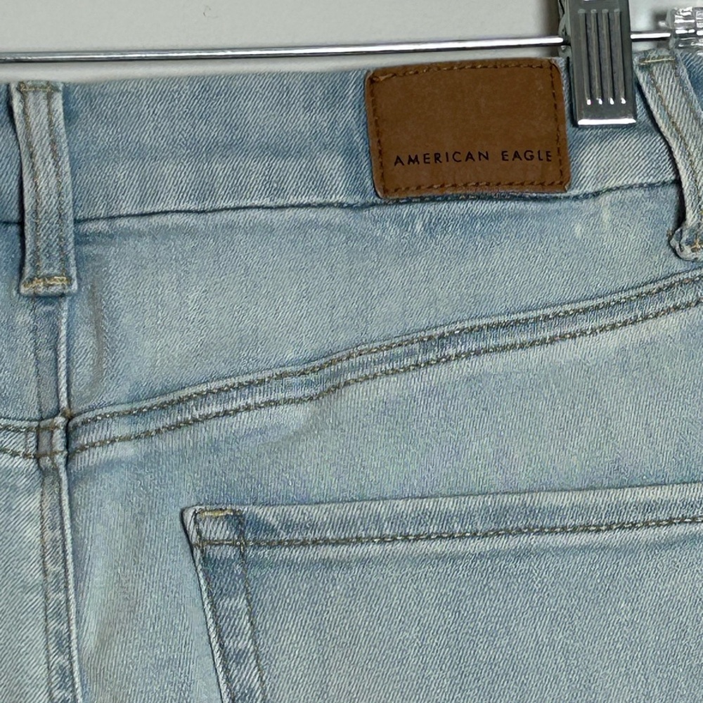 American Eagle curvy High-Rise shortie denim shorts light wash Size6 distressed - Picture 6 of 13